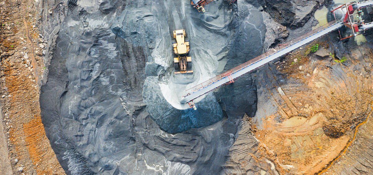 A holistic approach to mine-to-mill operations is required to address the challenges of "smart mining"